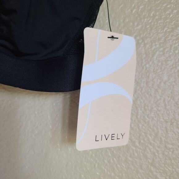 NWT lively the spacer bralette black style 92240 size XS - Picture 5 of 7